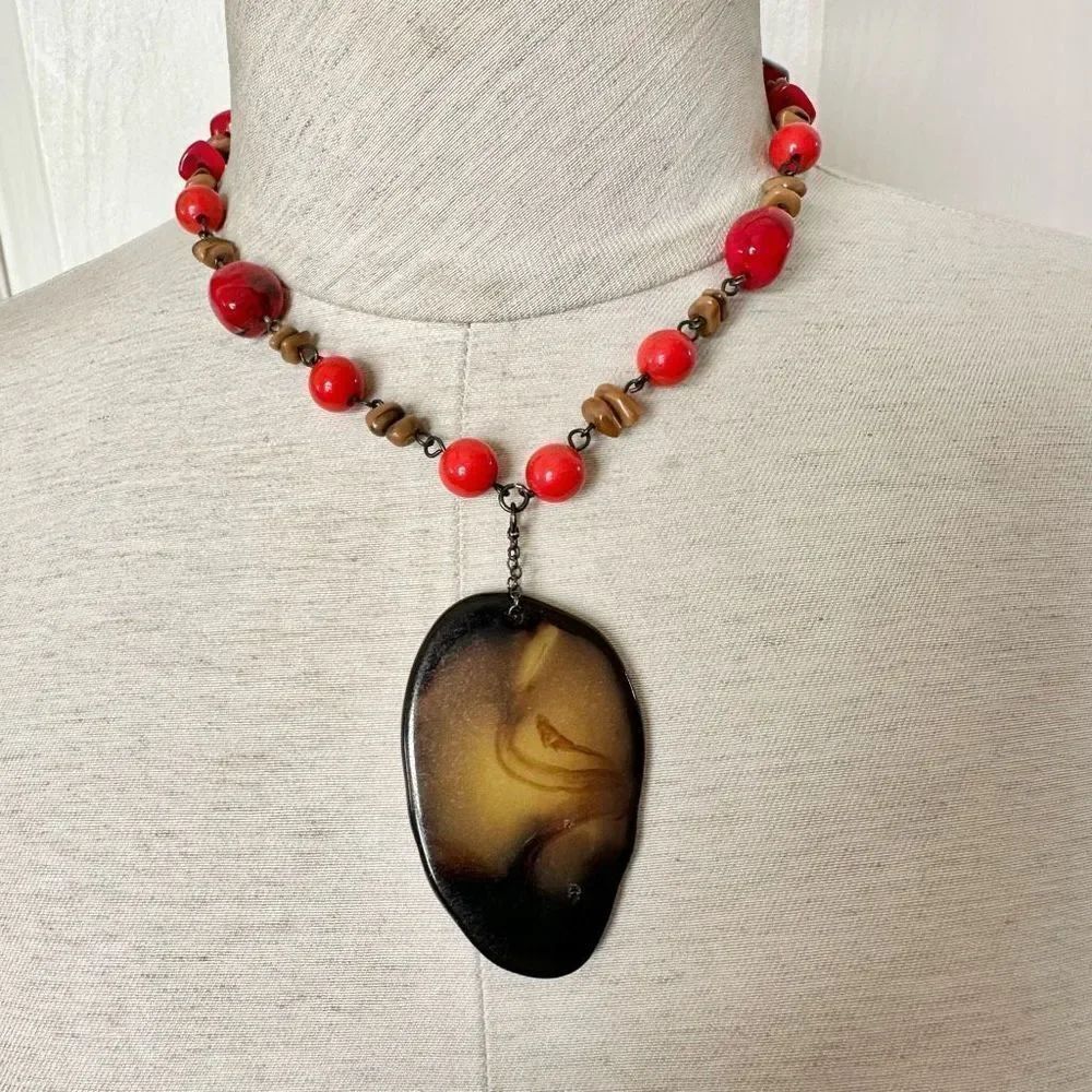 Lane Bryant beaded pendant necklace